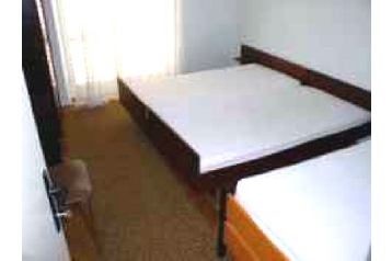 Horvātija Privát Pirovac, Eksterjers